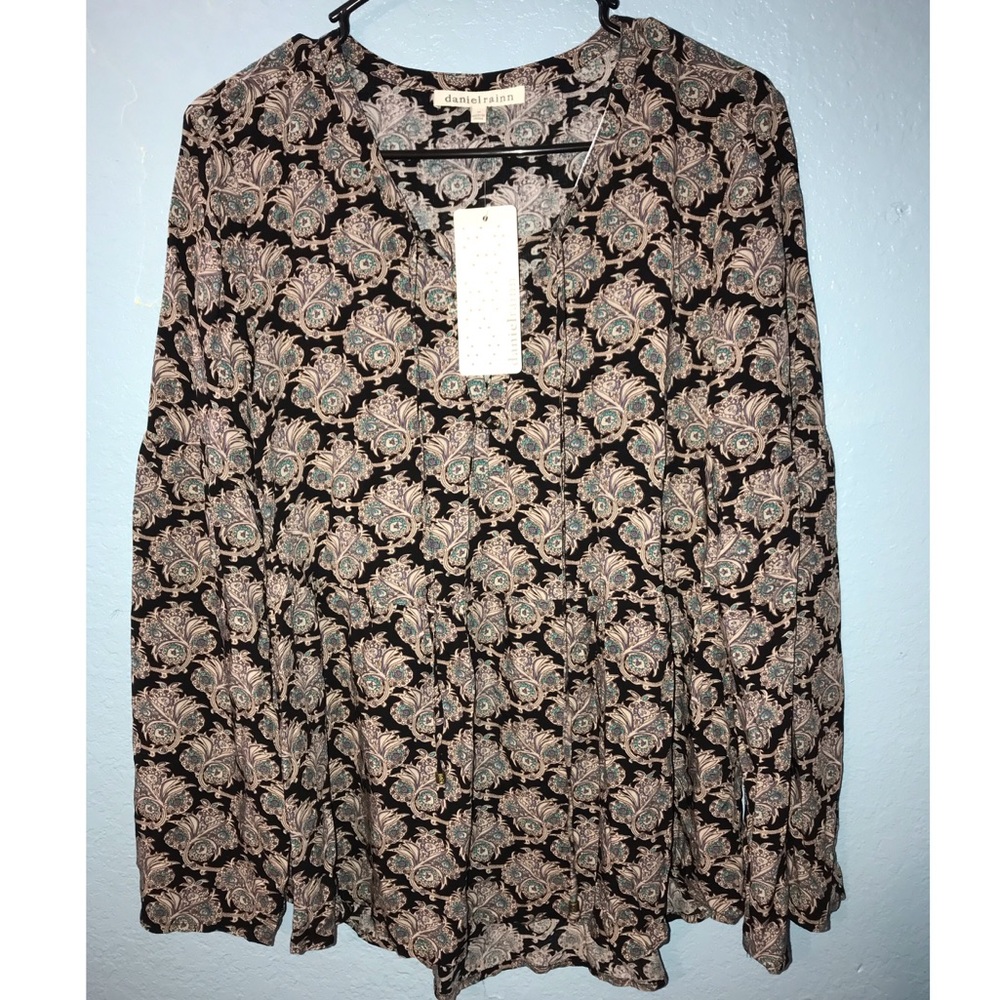 Woman’s Blouse